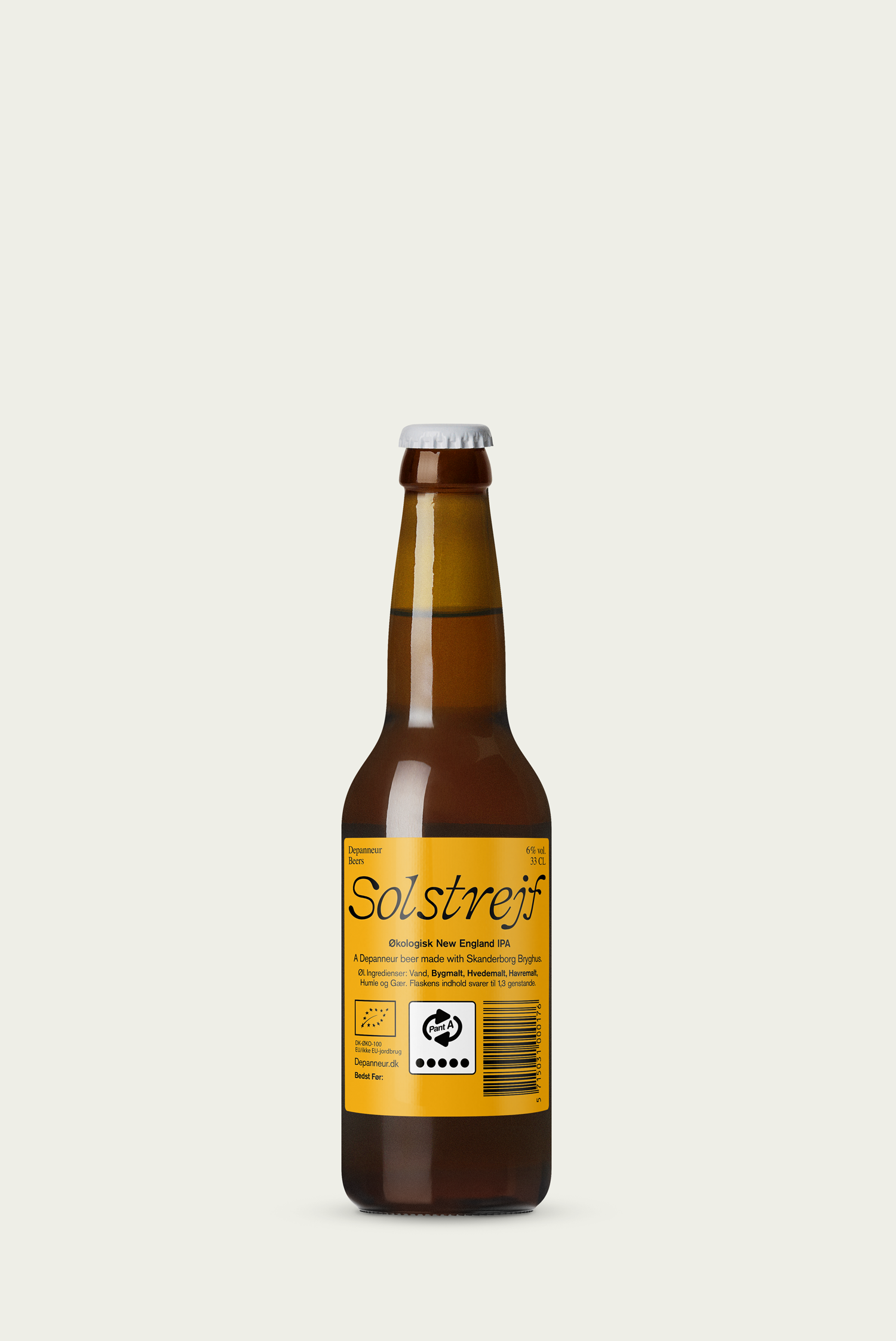 A bottle of Solstrejf Organic IPA with a yellow label. 